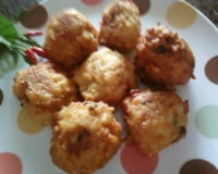 Bolinho com sobra de arroz com lentilha e frango