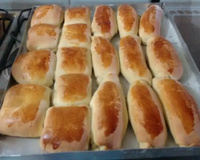 Pão recheado com presunto e queijo