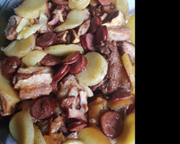 Costela bovina na panela de pressão com linguiça calabresa e bacon