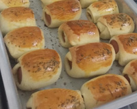 Enroladinho de salsicha assado fácil