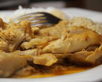 Frango de panela de pressão sem água