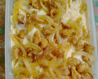 Espaguete ao molho branco com filé de frango