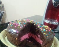 Bolo mousse de chocolate com morango