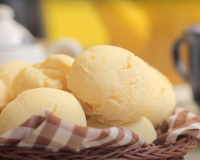 Receita de "pão sem queijo": meus filhos sempre pedem para fazer essa versão vegana do pão de queijo