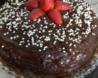 Bolo de iogurte e creme de avelã