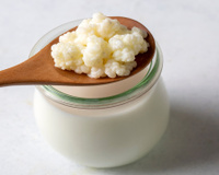 Descobri o ouro branco que fez meu intestino funcionar como um relógio (e ainda é natural e fácil de preparar)