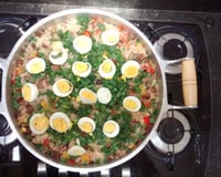 Arroz carreteiro com sobras de churrasco da Bianca