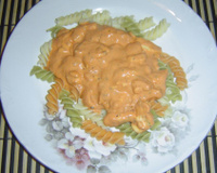 Macarrão fusilli com queijo minas fresco