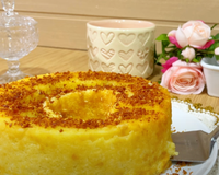 Bolo cremoso de coco de liquidificador: receita sem trigo vai muito bem com o cafezinho da tarde