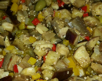 Antepasto de berinjela ao forno de microondas