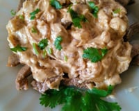 Bife acebolado com molho de maionese