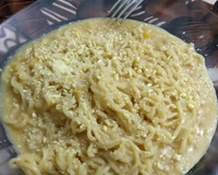 Miojo com requeijão