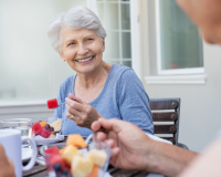 Alô terceira idade: essa é a fruta capaz de reduzir o colesterol e fortalecer os músculos