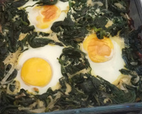 Espinafre com ovo no forno