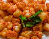 Nhoque de batata da minha avó: receita simples deixa a massa macia e não desmancha na água