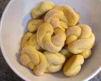 Broinha de fubá com leite condensado