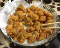 Tempura de camarão ou legumes de sua preferência