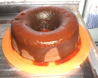 Bolo de fubá com goiabada