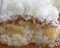 Bolo de coco gelado