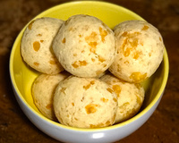 Pão de queijo tradicional