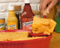 Torta de milho com frango no liquidificador