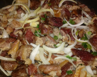 Carne seca acebolada