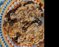 Bife acebolado com molho de maionese