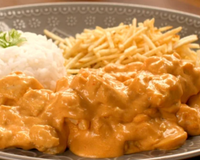 Aprendi no TudoGostoso o melhor strogonoff de frango: receita fácil, cremosa e que nunca falha