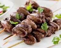 Espetinho de coração de frango