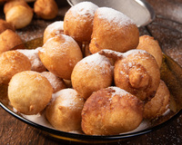 Bolinho de chuva de fubá: aprenda como fazer o quitute clássico de um jeito diferente!