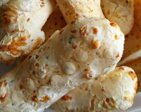 Biscoito de polvilho na airfryer: lanche fácil, pronto em 10 minutos e leva poucos ingredientes