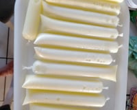 Geladinho de abacaxi ao leite