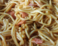 Espaguete à Bolonhesa de Mortadela