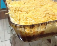 Escondidinho de requeijão com carne moída