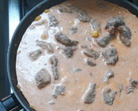 Strogonoff de carne de preguiçoso