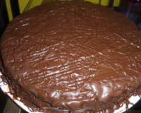 Bolo de chocolate fácil, delicioso e super fofinho