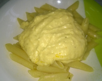 Molho de queijo ralado saboroso