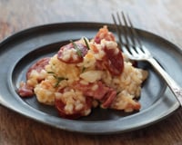 Risoto de calabresa com tomates pelados