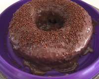 Bolo de cenoura com cobertura de brigadeiro