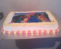 Bolo de abacaxi recheado delicioso