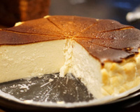 Nem cheesecake, nem torta de ricota: a torta queimadinha e cremosa que viralizou é o sucesso garantido da ceia de Natal