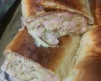 Pão recheado com presunto