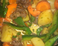 Acém com legumes na panela de pressão