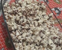 Pipoca de chocolate com leite em pó