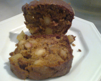 Bolo de maçã com granola