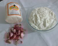 Patê de alho com ricota