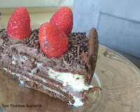 Pavê de chocolate e morango da Taís