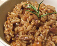 Esse é o melhor arroz de fraldinha que você vai comer: cremoso, muito bem temperado e irresistível