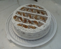 Bolo de Nozes Recheado