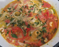Moqueca de peixe e camarão